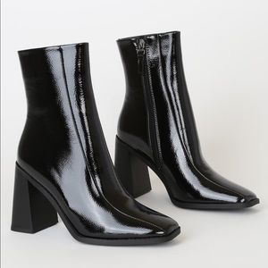 Lulu’s Kiaya Size 6, Black Patent Square Toe Boot
